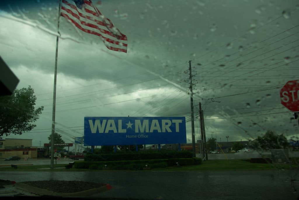 Walmart Posts Slowest Sales Numbers In Years, Blames Iran War-Driven Gas Prices For Belt-Tightening