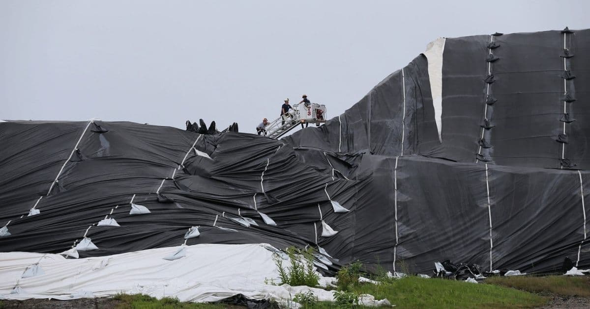 Rescuers Work for 3 Hours to Save Man Who Fell 25 Feet Into Salt Pile, Unable to Move