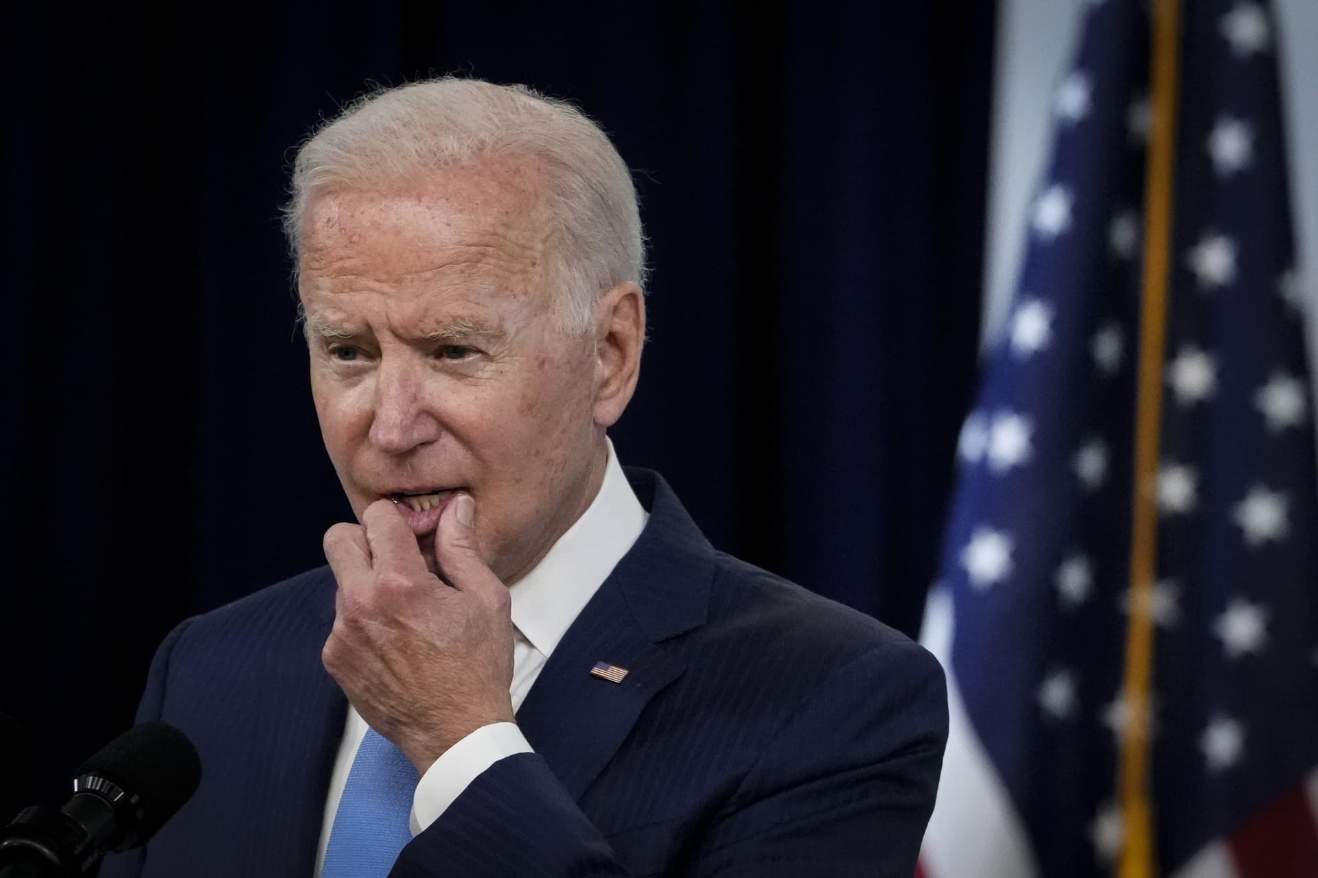 Retiring FDA Officials Say Biden’s Booster Program ‘Not Needed’ To Combat Pandemic