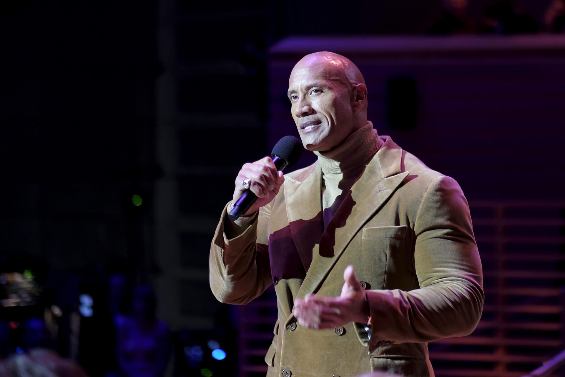 ‘We Won’t Use Real Guns at All’: Dwayne Johnson Reacts to Fatal Shooting on Alec Baldwin Set