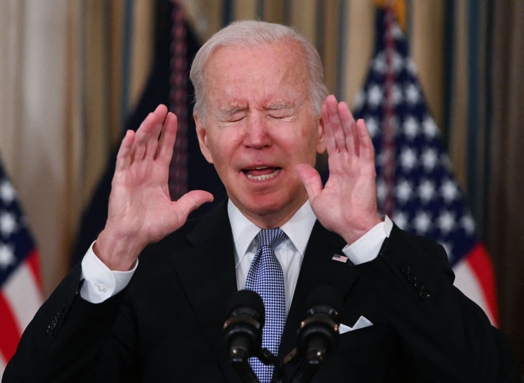 Biden’s Approval Tanks: Record Low Numbers Send Shockwaves Through White House
