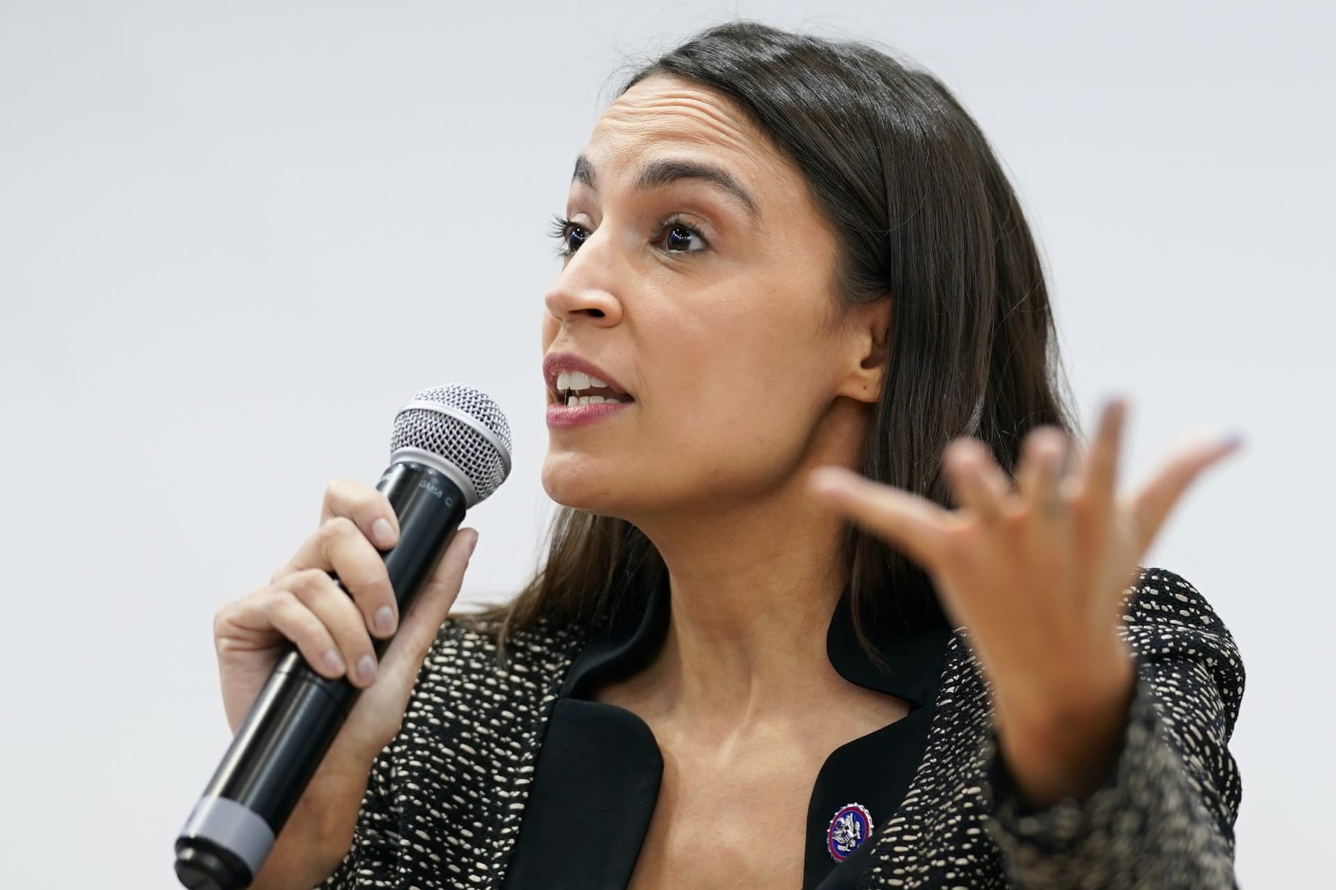 ‘One of the Lowest Vocabularies I Have Ever Seen’: AOC Reacts to McCarthy’s Speech