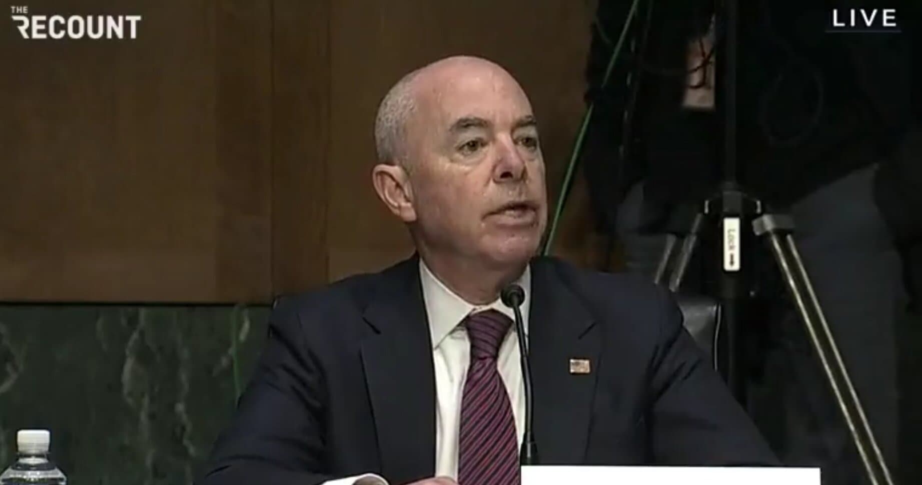 Mayorkas Claims Payments to Migrant Families Is Not a ‘Pull Factor’