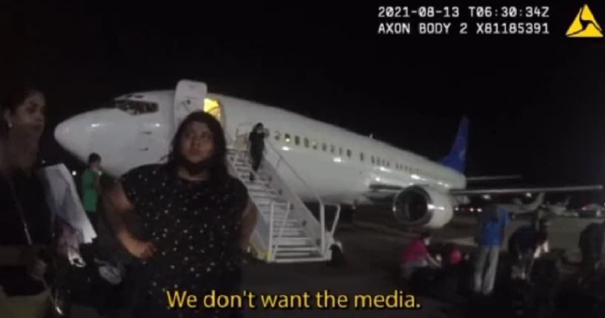 Government Contractor Warns Cop Who Saw Biden's Migrant Redistribution Scheme Firsthand: Don't Say a Word