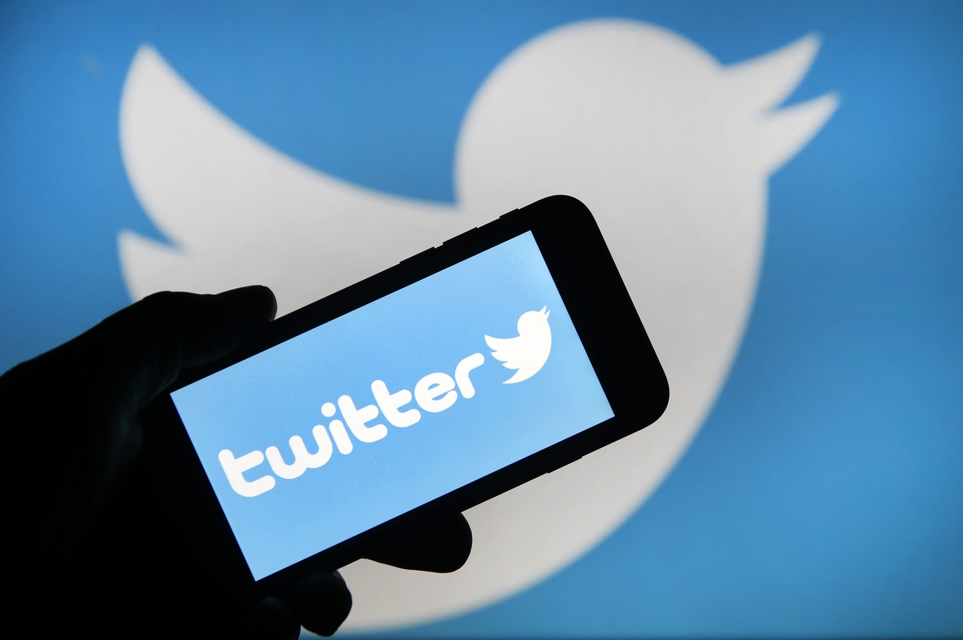 Another Major News Outlet Joins NPR in ‘Stepping Away’ From Twitter