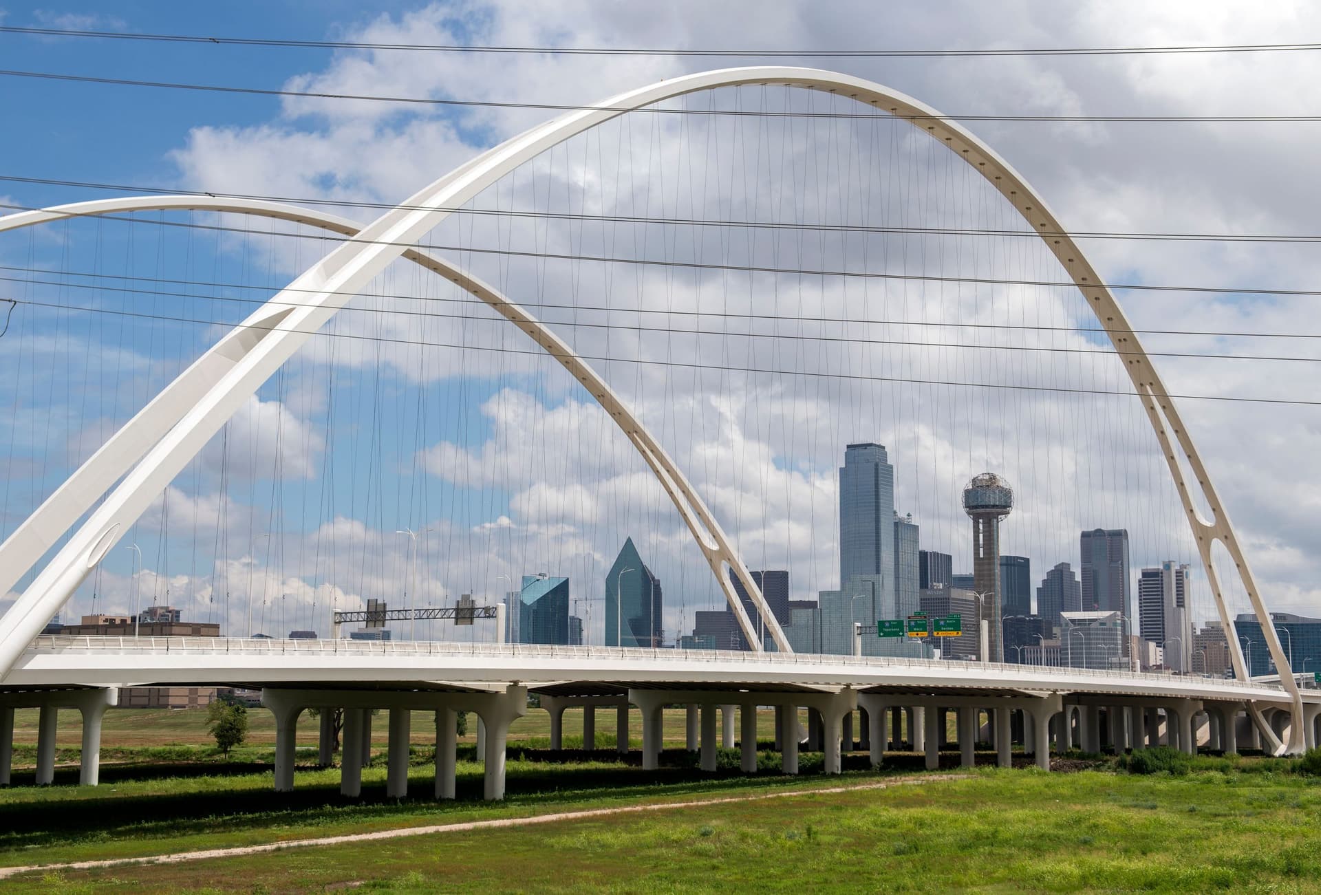 Dallas Prosecutor Says He Will Not Charge Families Whose Children Receive Gender-Affirming Care