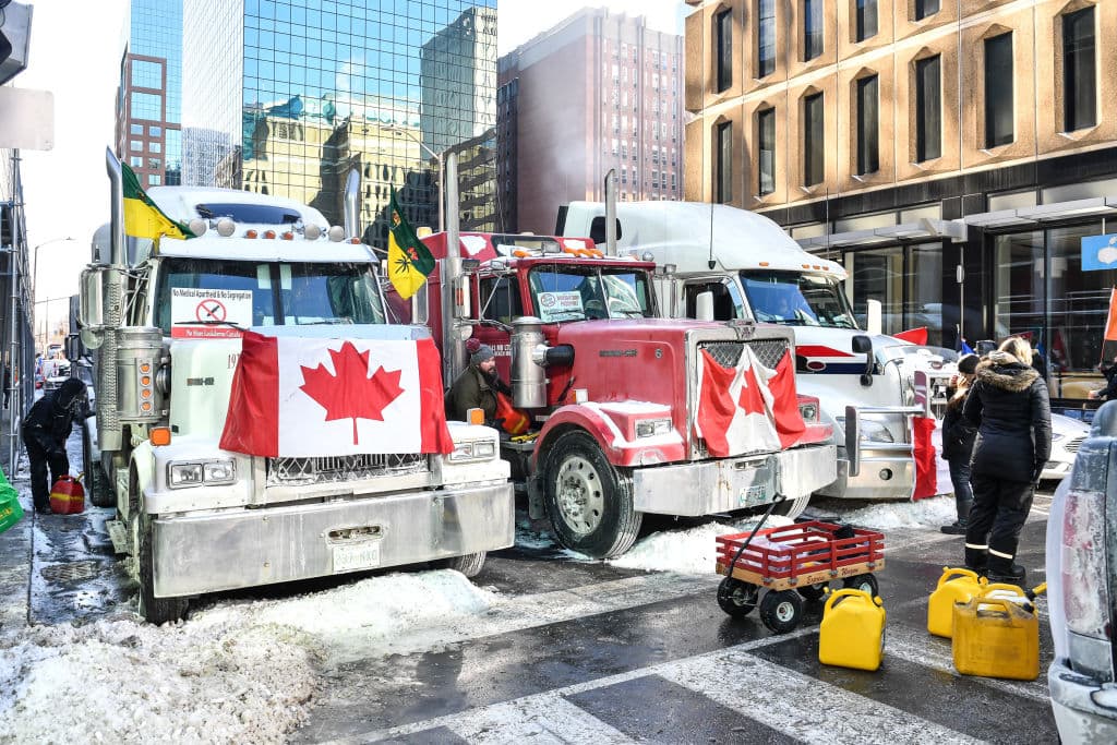 Trucker ‘Freedom Convoy’ Targets Busiest US-Canada Border Crossing, Backing Up US Roads
