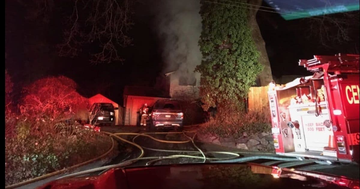 Neighbor Saves Family of Six from House Fire: 'God Put Me In the Right Place'