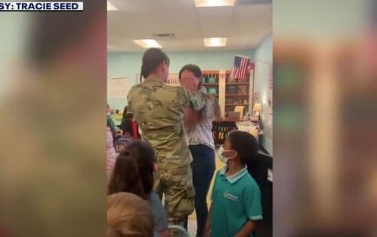Teacher Is Surprised by Deployed Mom: ‘The Last Thing I Had Expected to Come’