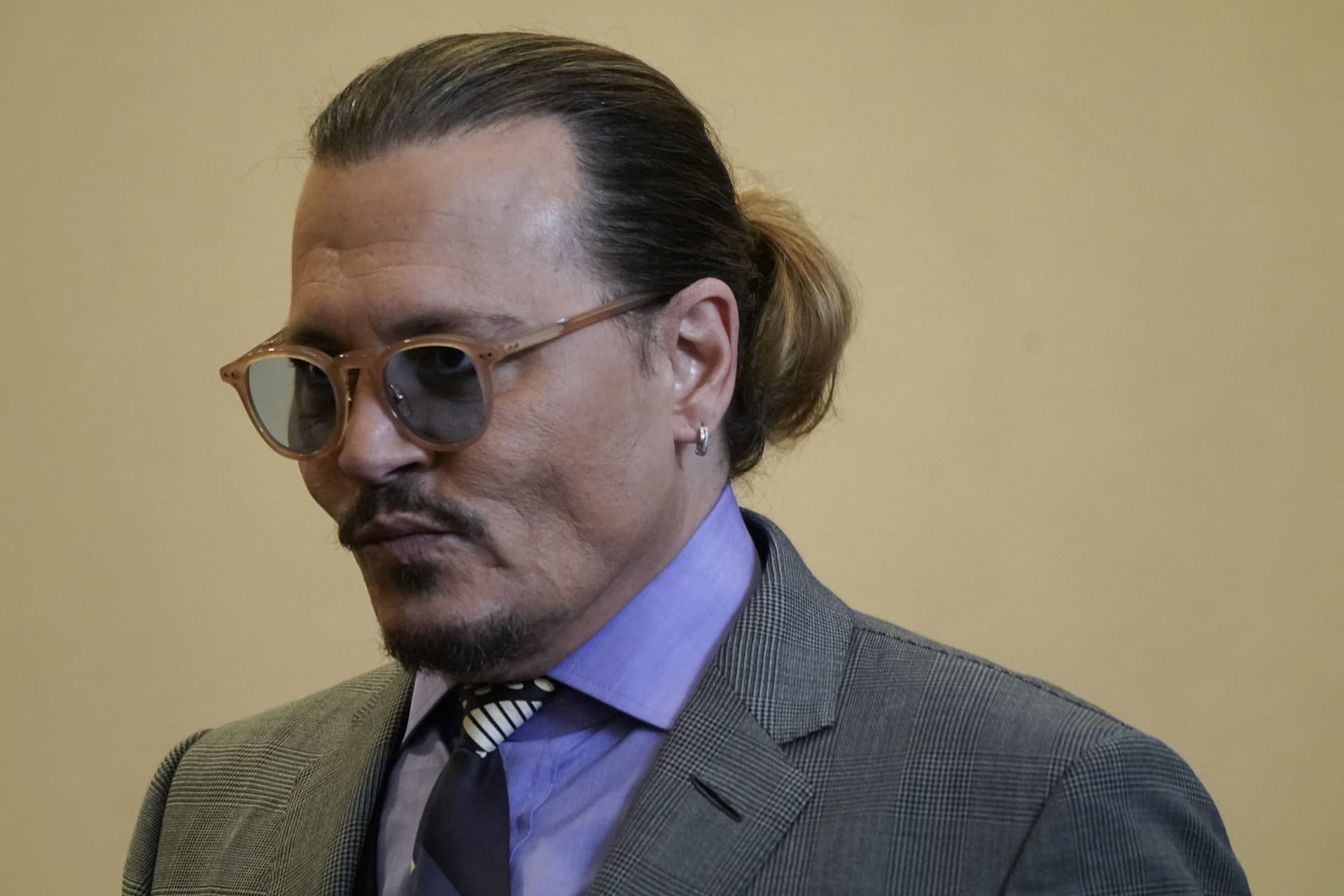 Petitions Attract More Than 500,000 Signatures to Restore Johnny Depp’s Role in ‘Pirates of the Caribbean’