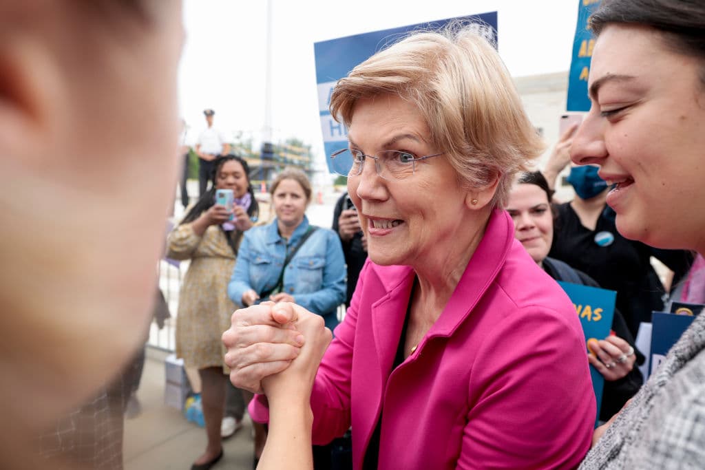 Elizabeth Warren Cooks Up Insane New Plan to Make Gas Prices, Inflation, Supply Chain Crisis So Much Worse