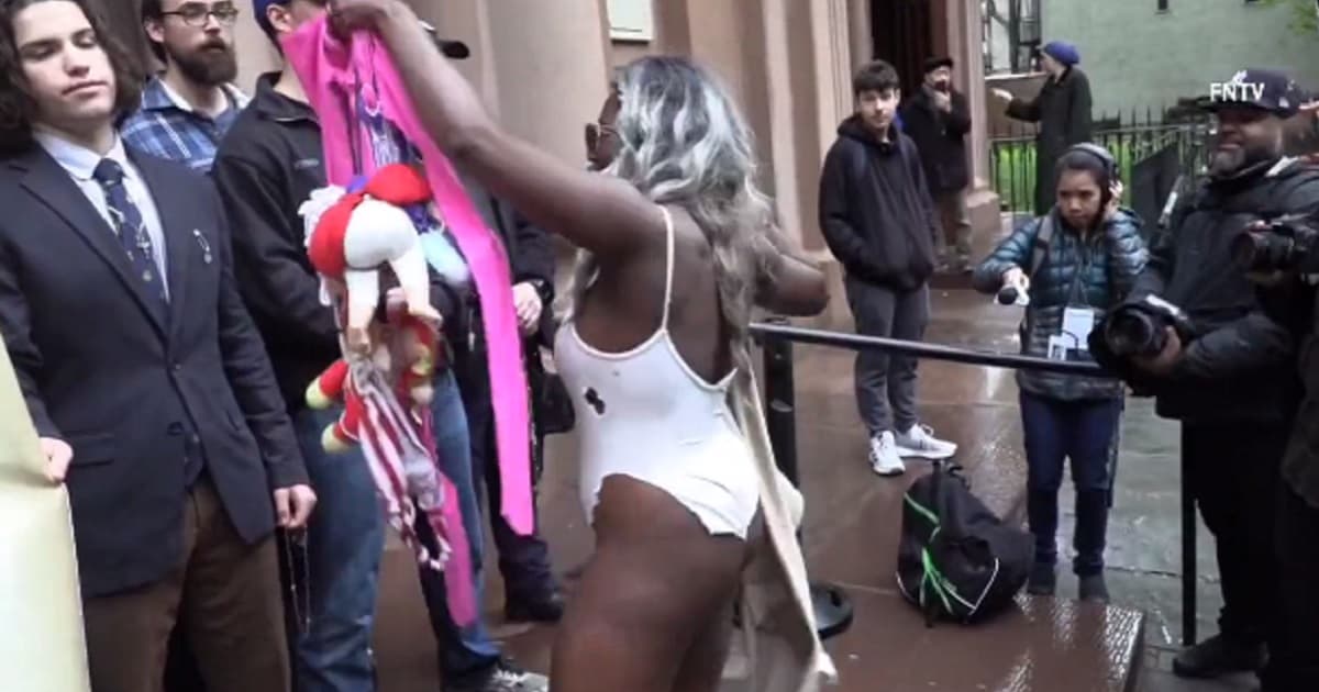 NYC Churchgoers Persevere in Prayer as Pro-Abortion Protesters Stage Mock Abortions and Blaspheme Jesus