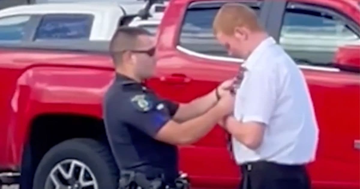 Police Officer Goes Above and Beyond to Help Young Man Before Graduation