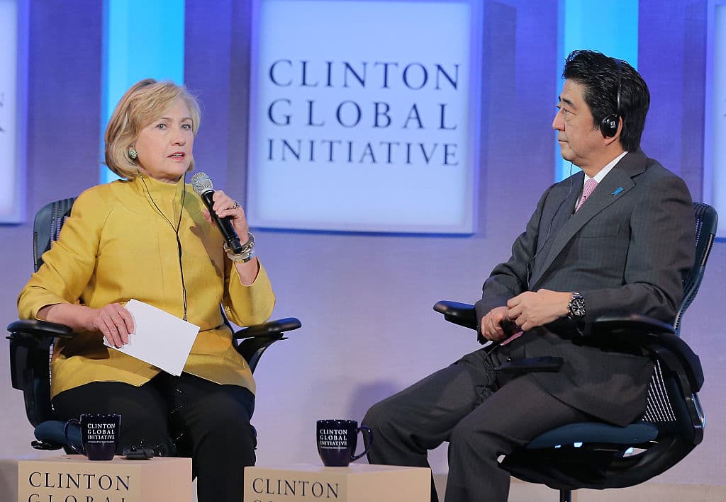 Fact Check: Did Japan's Ex-PM Incriminate Hillary Clinton 1 Day Before Being Assassinated?