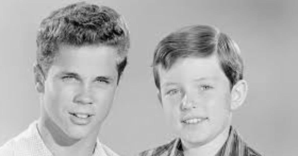 After Premature Announcement Earlier This Week, 'Leave It to Beaver' Star Dies at Age 77