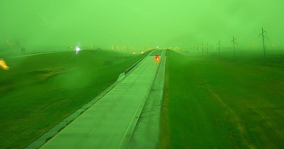Have You Seen This Before? Air and Sky Turn Green Over Plains in Bizarre Meteorological Event