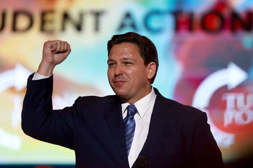 DeSantis Sends Concert Crowd Roaring with ‘USA!’ Chant After Walking on Stage with Family