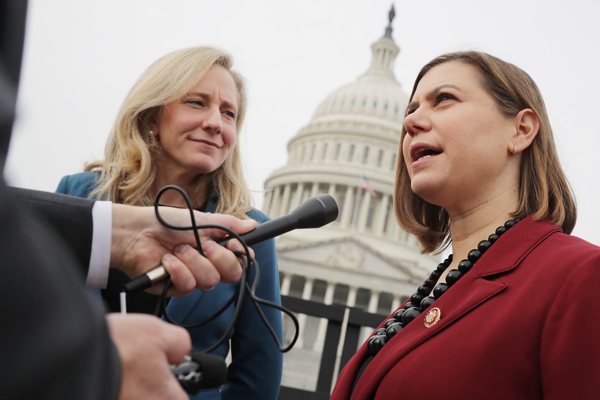 Congresswoman Calls for âNew Bloodâ in Democratic Party