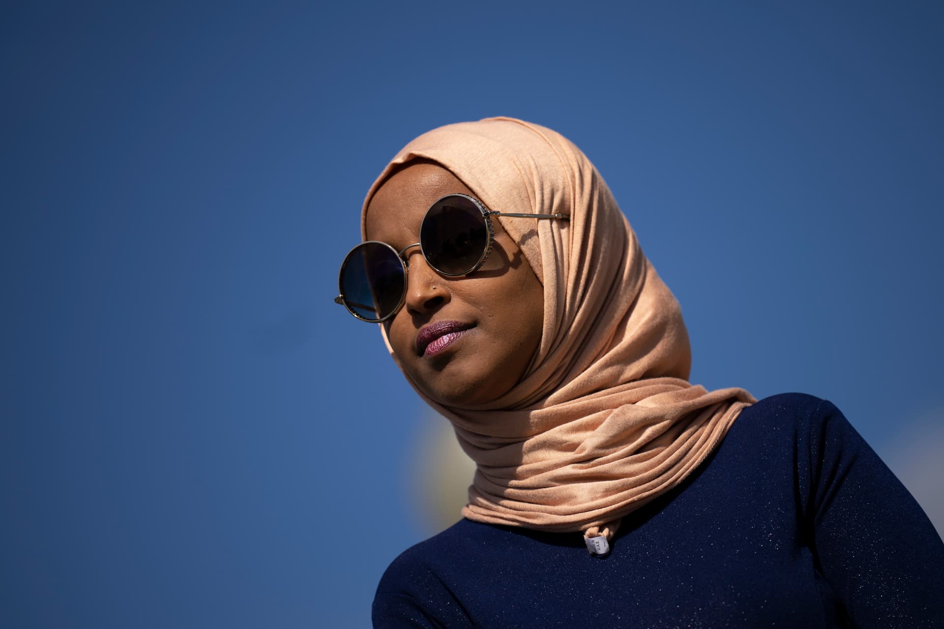 DeSantis Calls for Ilhan Omar to Be Expelled From Congress and Deported Over Somalia Comments
