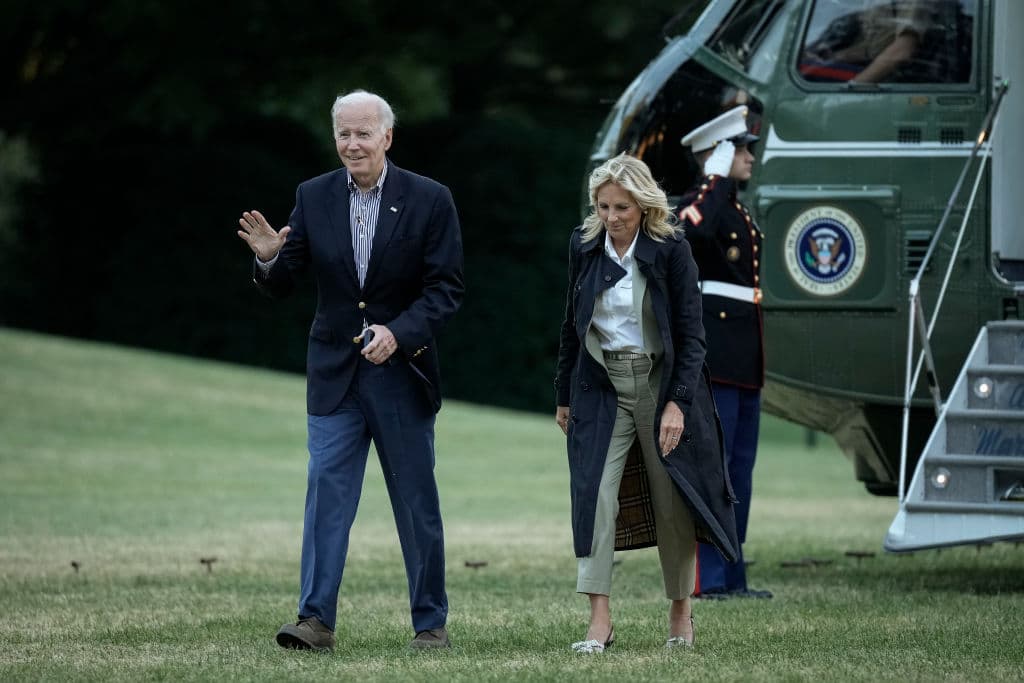 Photos of Jill Biden en Route to Florida Show Same Attire Mainstream Media Grilled Melania Trump For