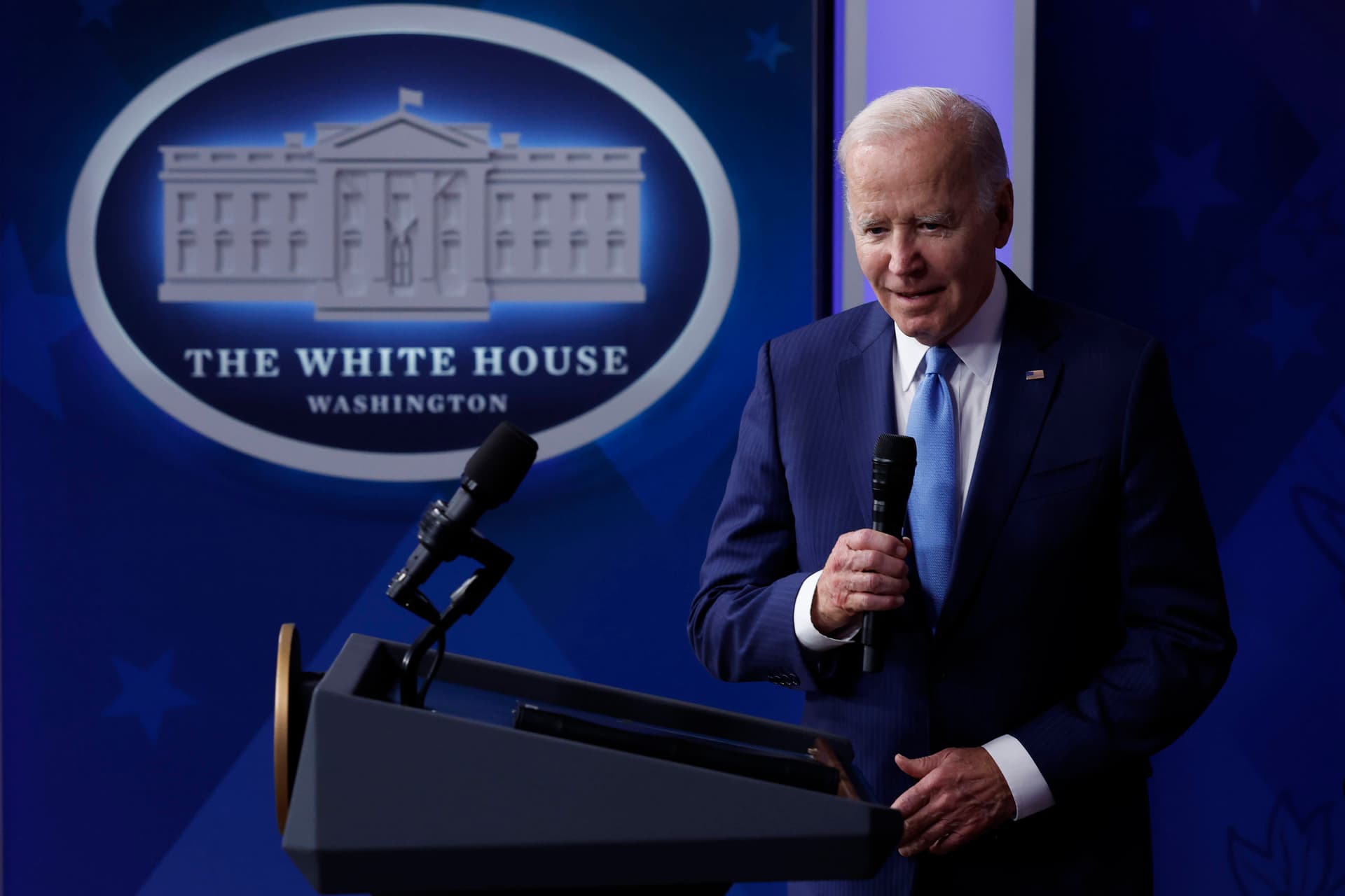 Report Reveals Why Biden’s White House Is ‘Less Concerned’ About Elon Musk’s Twitter Takeover Than Others