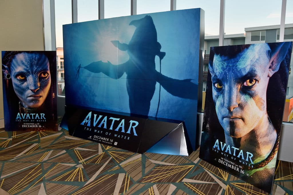 Cameron Reveals He Cut ’10 Minutes’ of ‘Gunplay Action’ in ‘Avatar’ to ‘Get Rid of Some of the Ugliness’