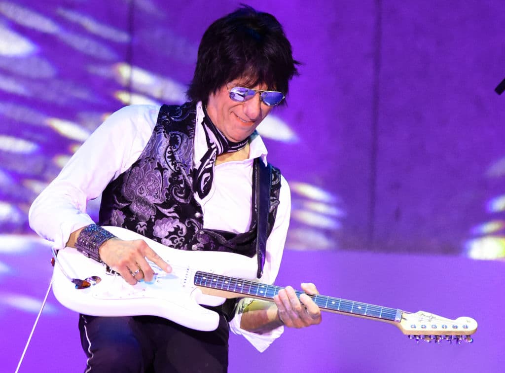 Jeff Beck Dies at 78, Johnny Depp Was Reportedly By His ‘Bedside’