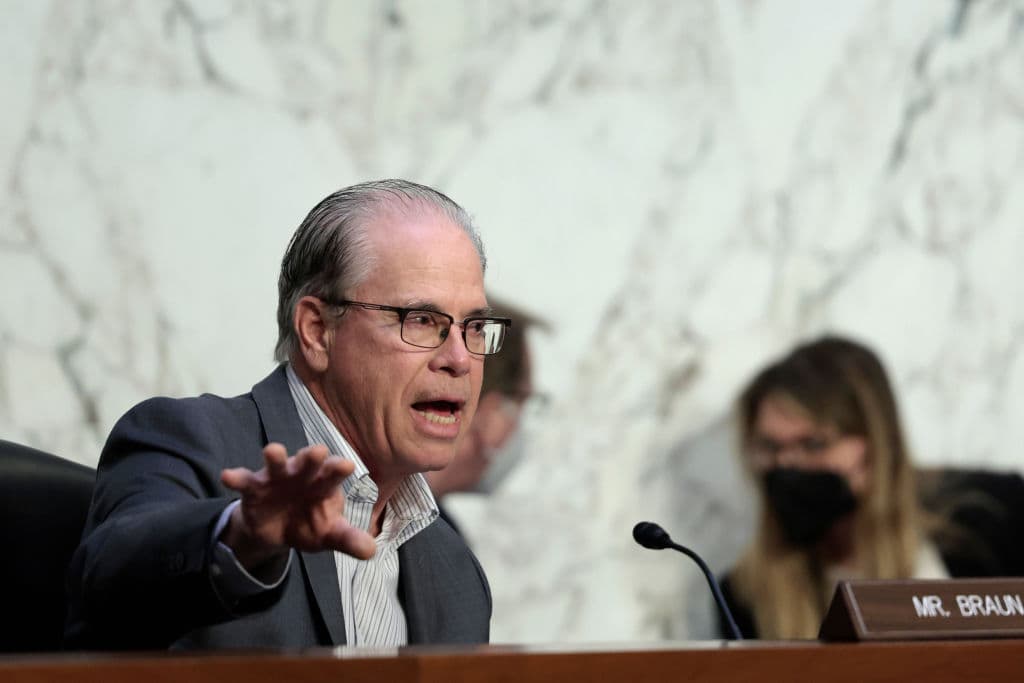 Conservative Republican to Abandon Senate Seat to Run for Governor – Who Will Replace Him?