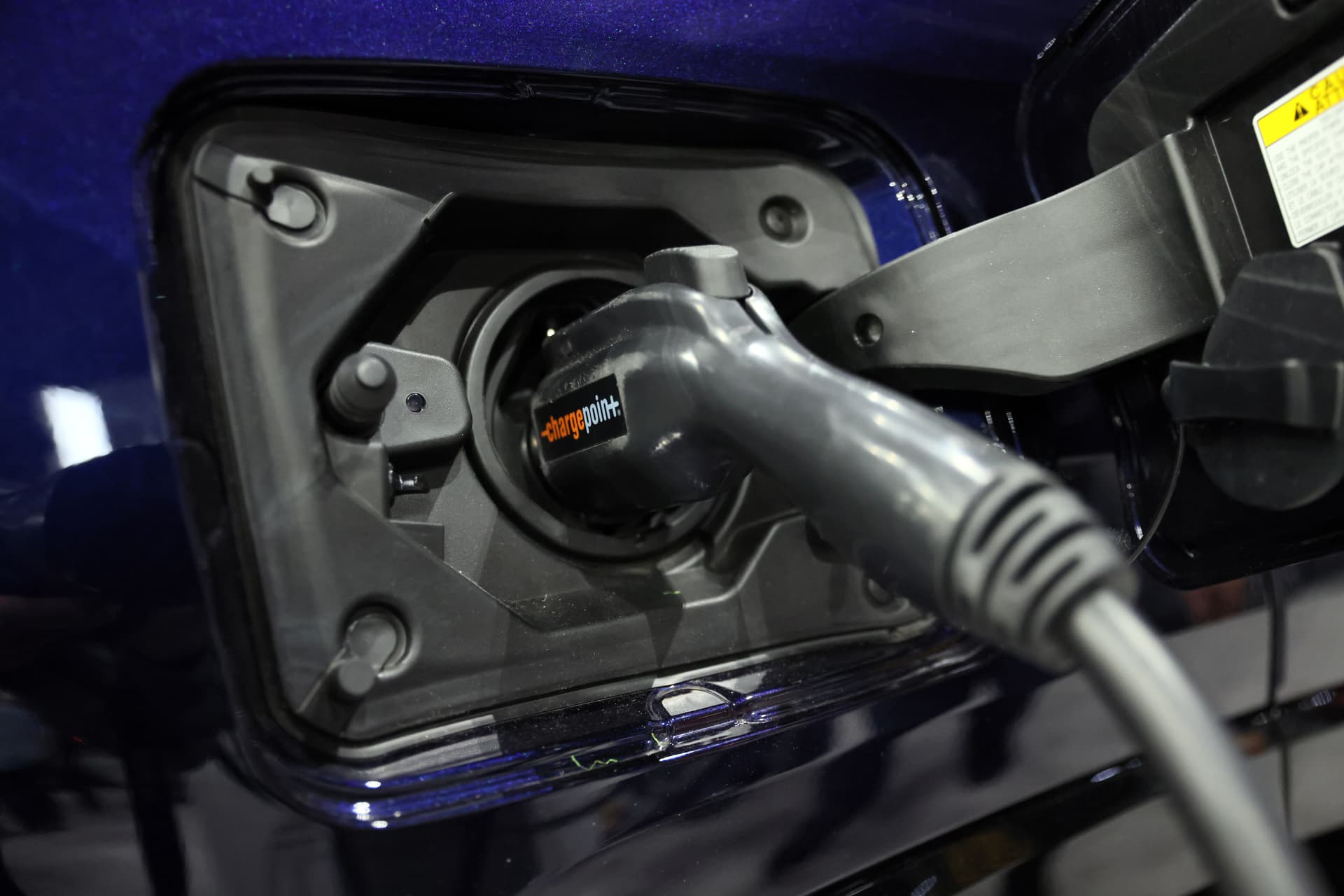 Group of GOP Wyoming Lawmakers Seeking to Ban Electric Vehicle Sales