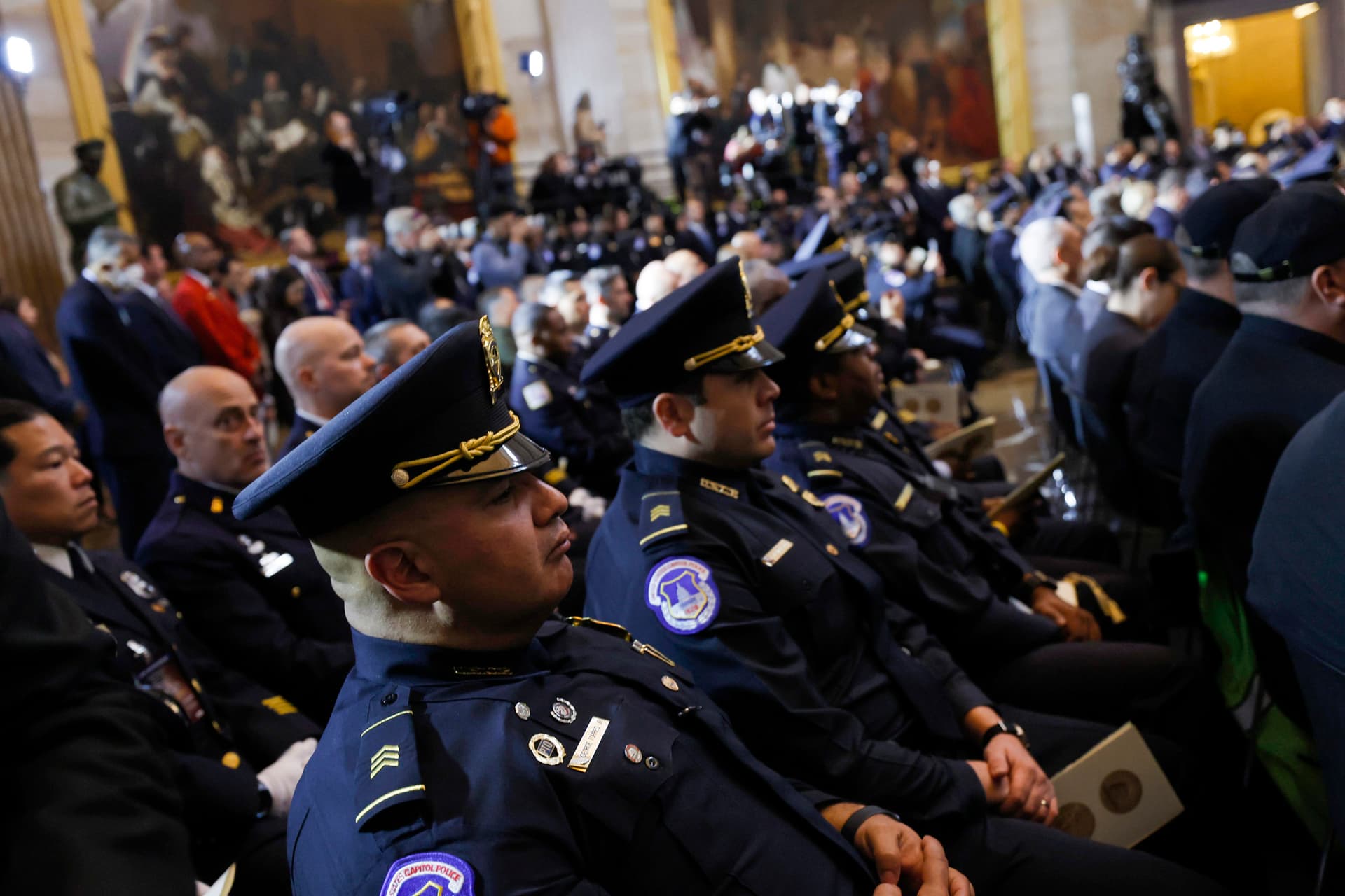 Secret Service Catch Suspected Law Enforcement Impersonator Carrying Knives