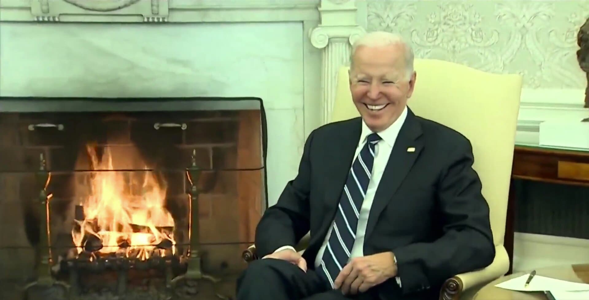 ‘Don’t Get Hurt’: Biden Laughs as Reporters Ushered Out of Oval Office Amid Questions About Classified Documents