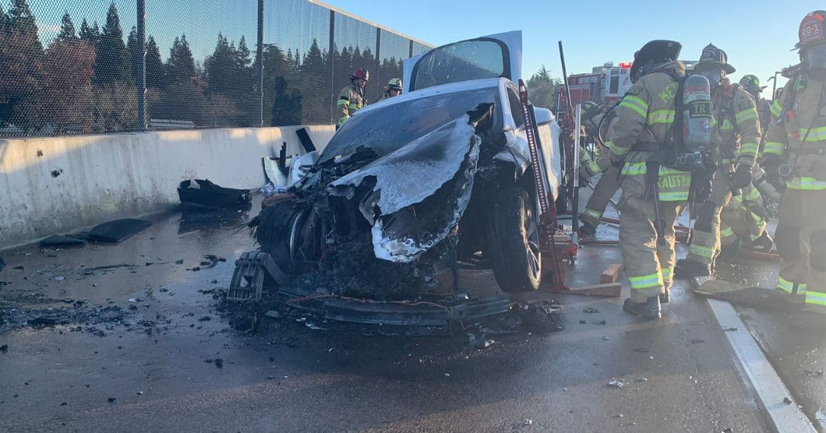 Watch: EV Spontaneously Erupts on California Freeway – It Took 6,000 Gallons of Water to Put It Out