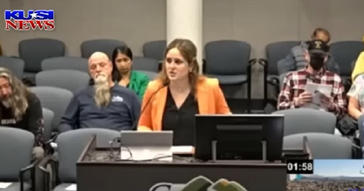 Teen Girl Reports Naked Man in Women’s Showers – Father Gets Call Days Later That Makes It Much Worse
