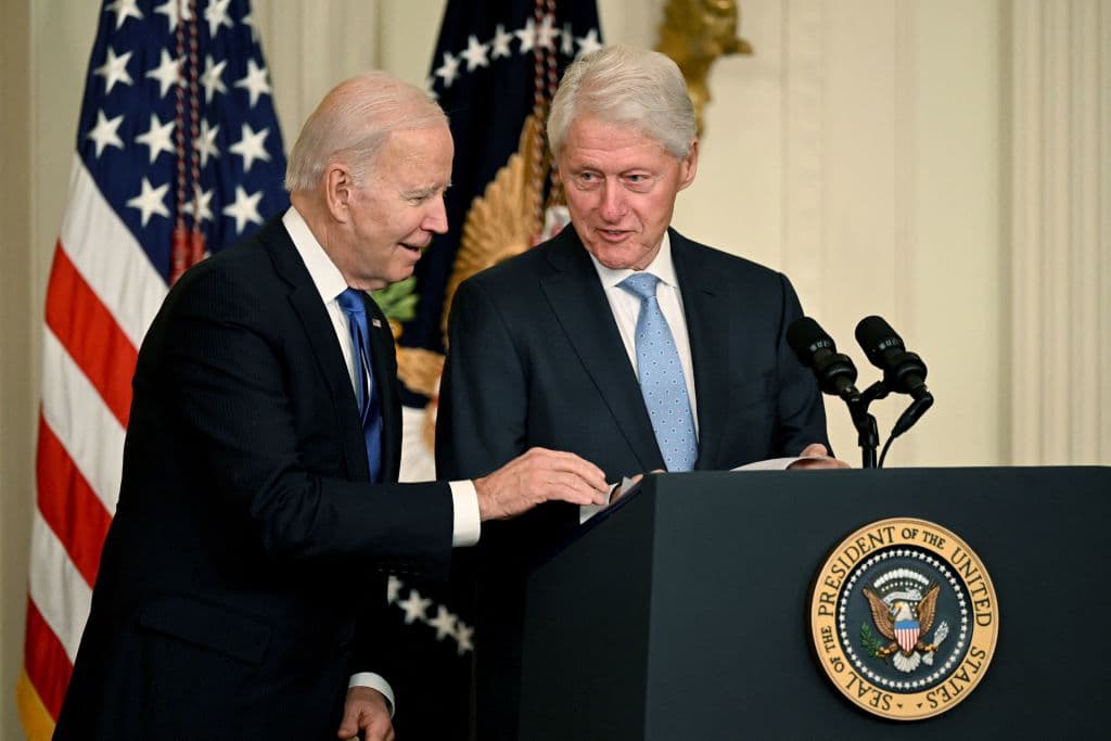Watch: Biden Tries to Brag About Female Staff in Front of Bill Clinton – It Goes Horribly Wrong