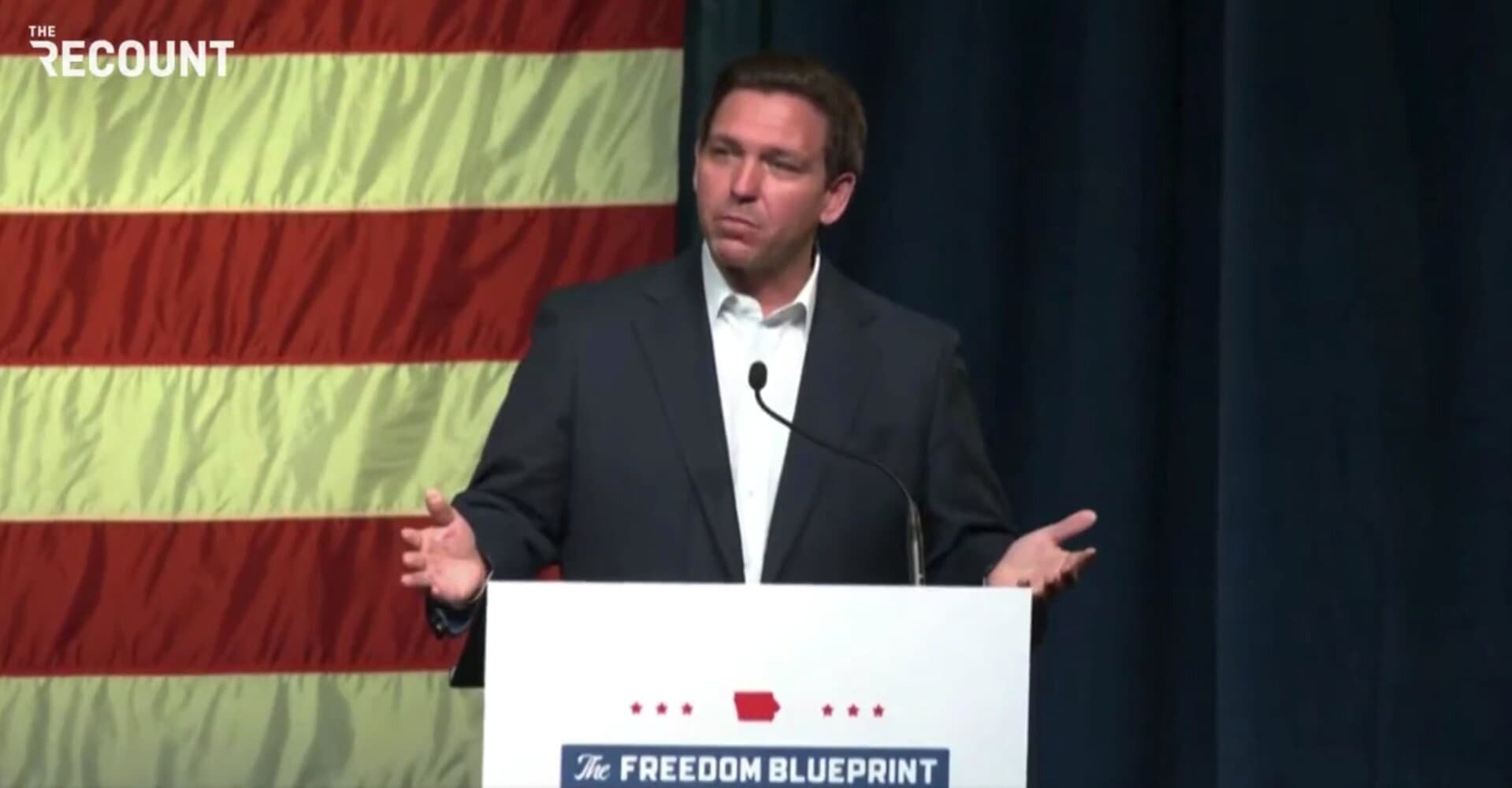 DeSantis Receives Standing Ovation in Iowa When He Mentions Migrant Flight to Martha’s Vineyard