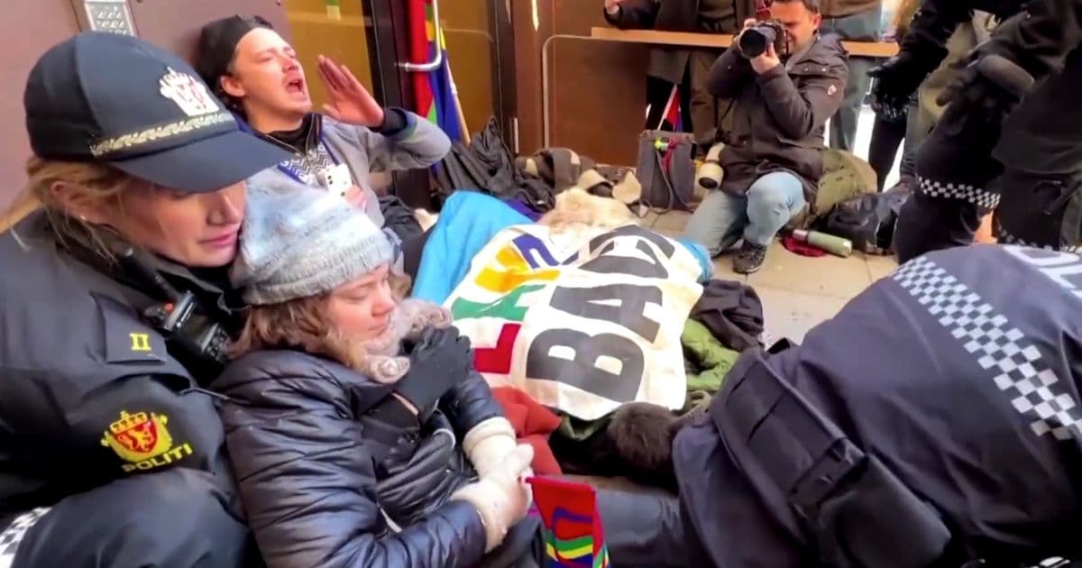 ‘Pure Theater’: Greta Thunberg ‘Detained’ at Protest, But Look What Happens After Police Let Her Down