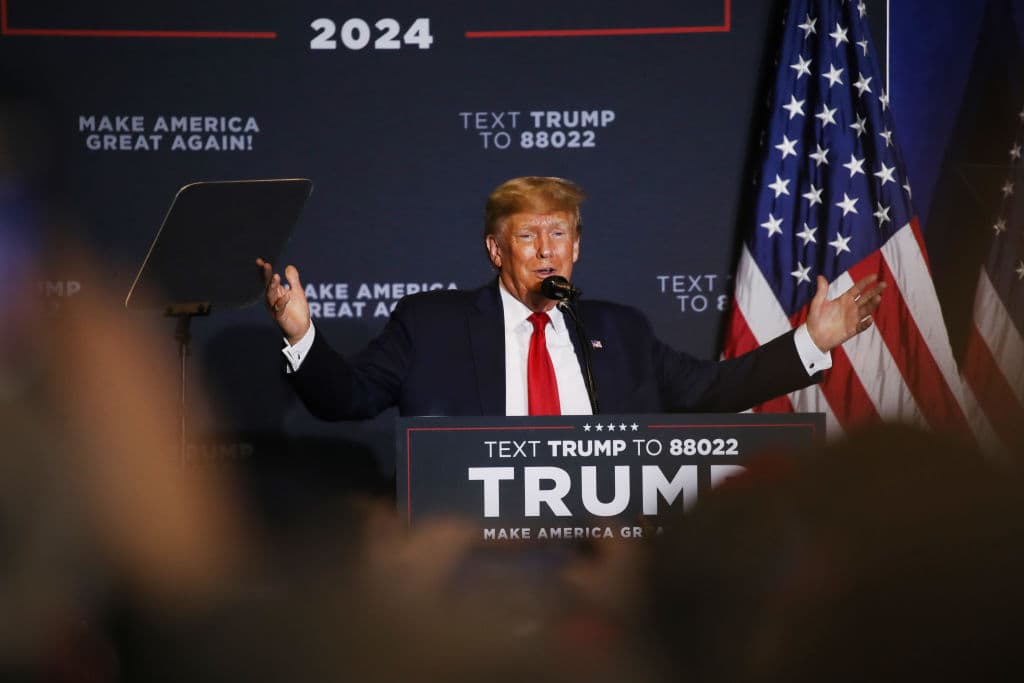 Watch: Trump Reacts to Pence Suspending His Presidential Bid