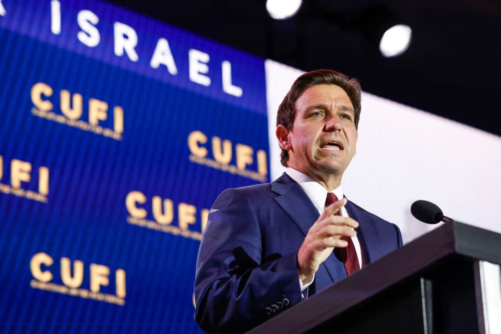 DeSantis and Newsom Agree to Prime-Time Showdown on Fox News