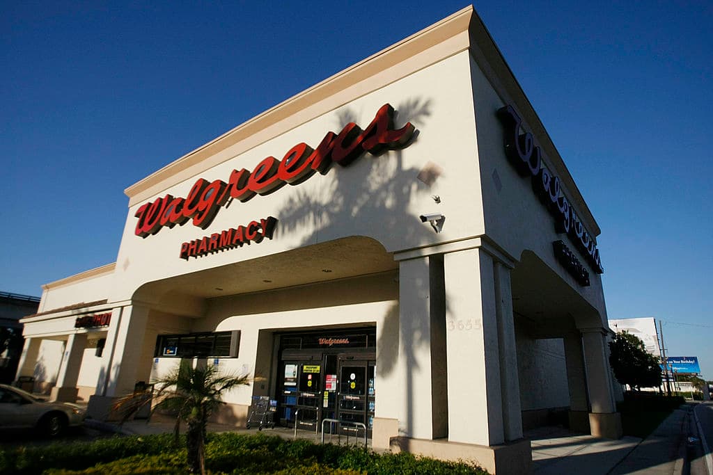Walgreens Employee Gets a Brutal Surprise After Trying to Stop Shoplifters