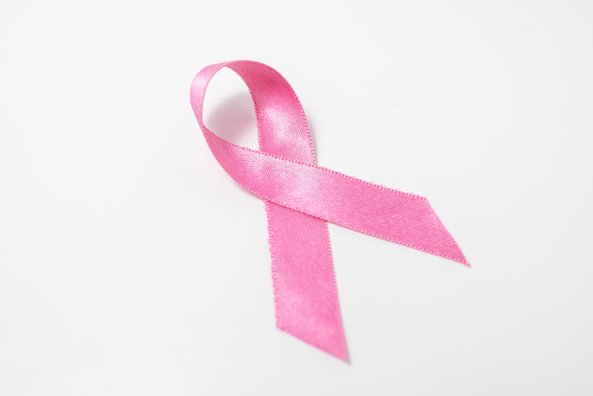 Photographer Unveils Portrait Series Celebrating Breast Cancer Survivors