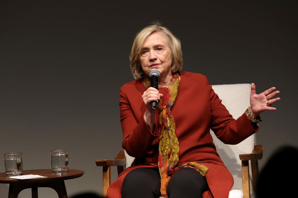 Hillary Clintonâs New Professor Gig Isnât Going So Well, According to One Student