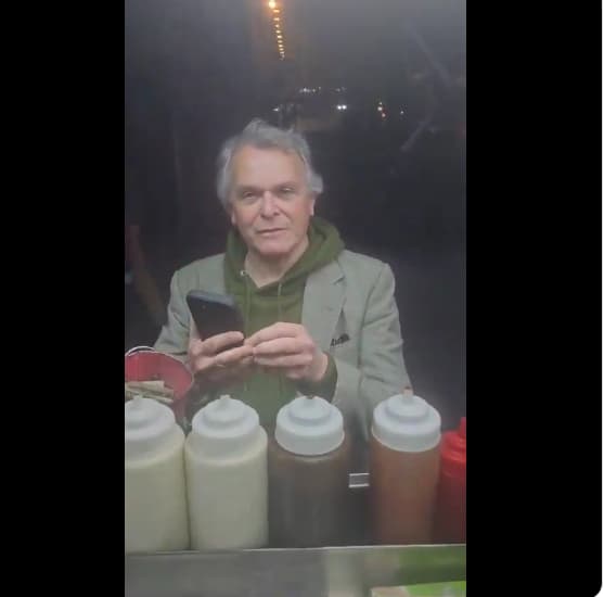 New York Lobbying Firm Cuts Ties With Former Obama Adviser Who Harassed Halal Cart Vendor