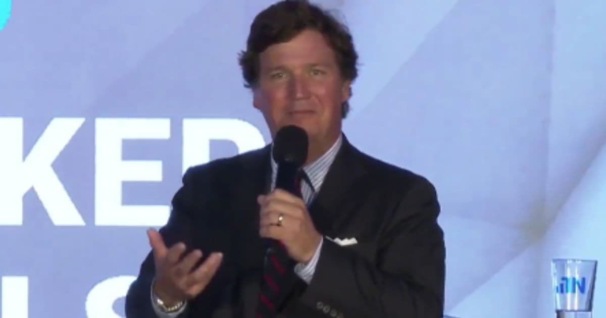 Tucker Gives Profound Wisdom to Audience Member Asking How He Stays Positive in Today’s World