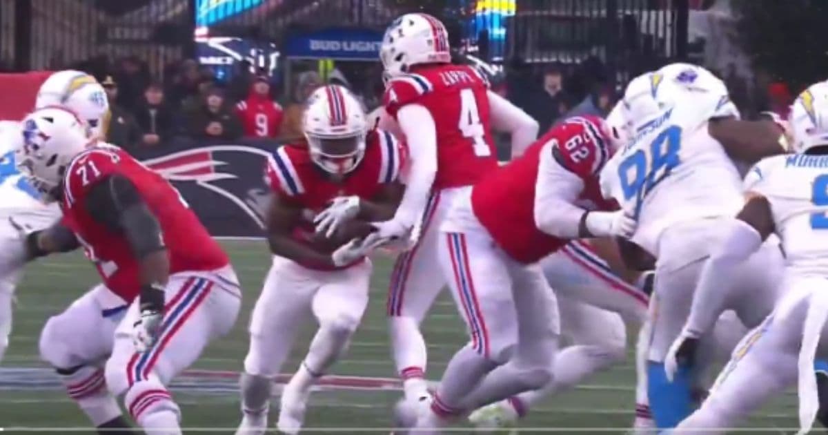 Another NFL Player Badly Hurt After ‘Hip-Drop Tackle’ — Should This Move Be Banned?