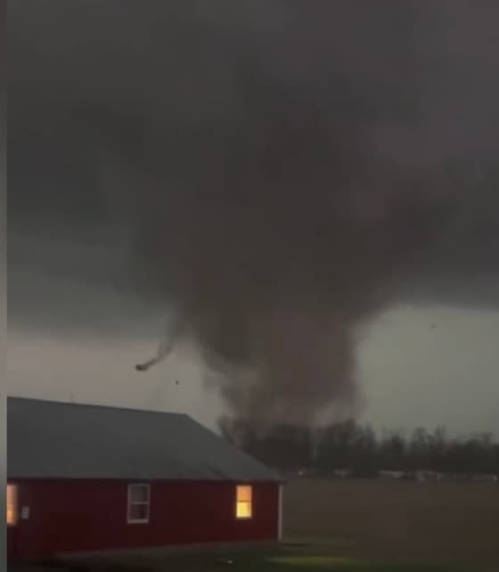 Suspected Tornado Kills 3 in Ohio