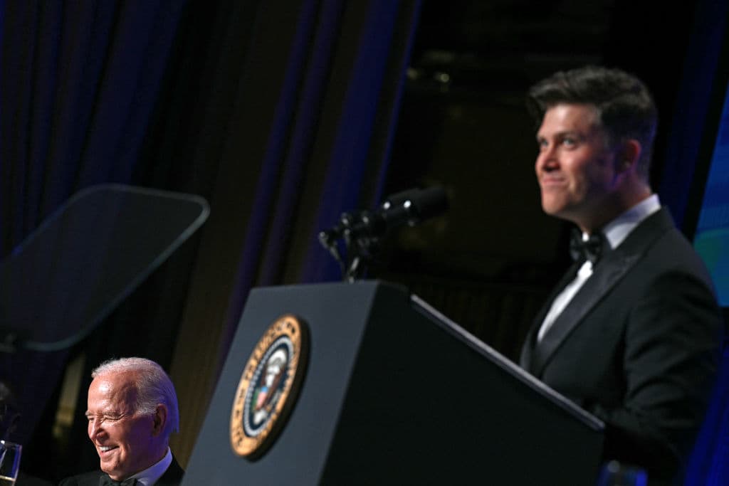 Watch: Biden Gets Brutally Roasted by āSNLā Comedian at White House Correspondents Dinner