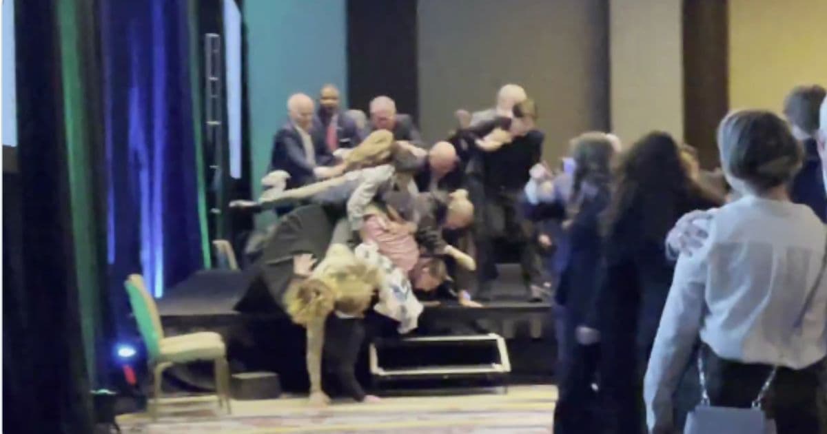 Climate Protesters Rush Senator in Chaotic Scuffle, Things Backfire When Their Own Turn Against Them