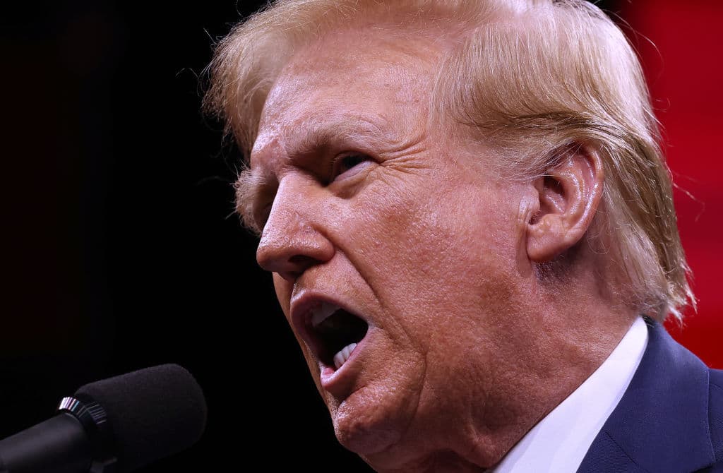 Biden, Trump Argue Over Lapse in Trump Speech: ‘Donald Trump Doesn’t Freeze’