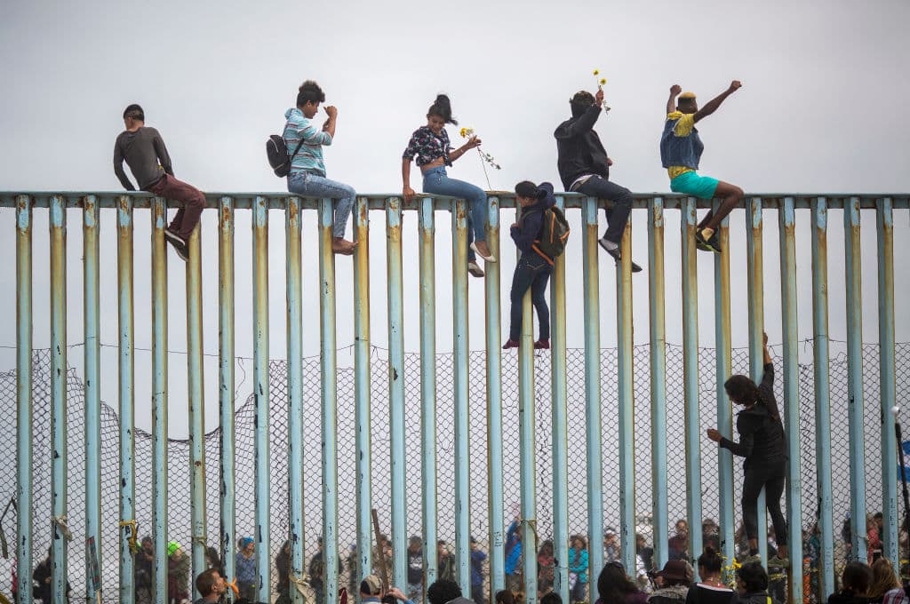 Nonprofits Making a Fortune in Border Crisis, US Office of Refugee Resettlement Signing Over Taxpayer Money: Report