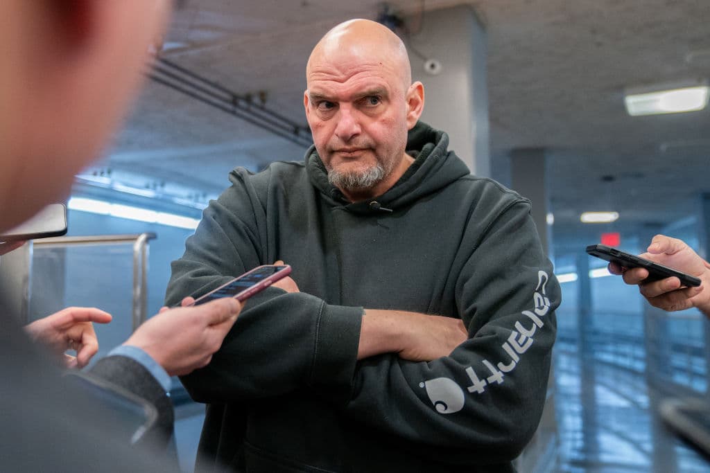 Fetterman to Become First Sitting Dem Senator to Visit Trump at Mar-a-Lago Since Election